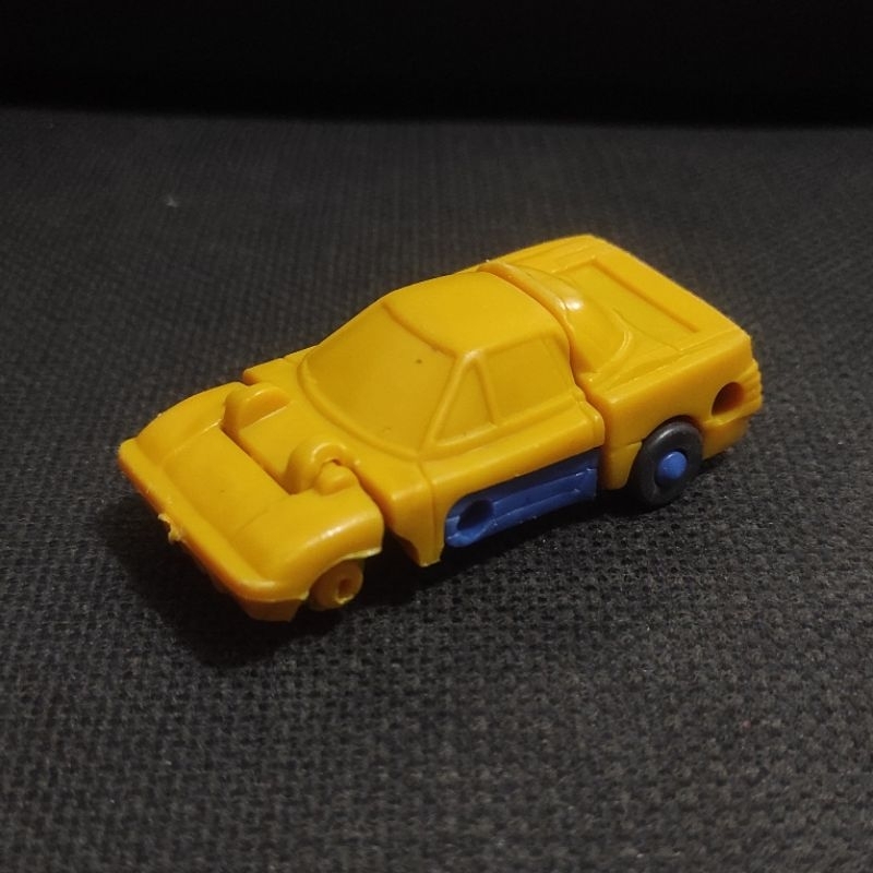 Mainan Mobil Bisa Jadi Robot Jadul Roda Hilang 1