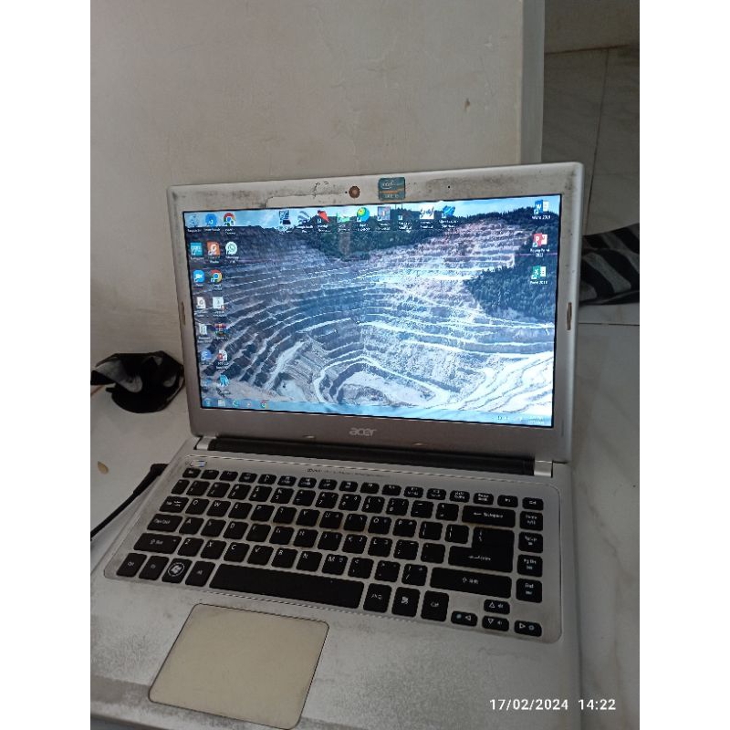 Acer V5-471G