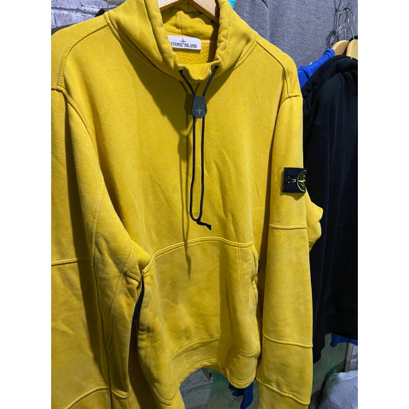 sweetshirt stone island rare item