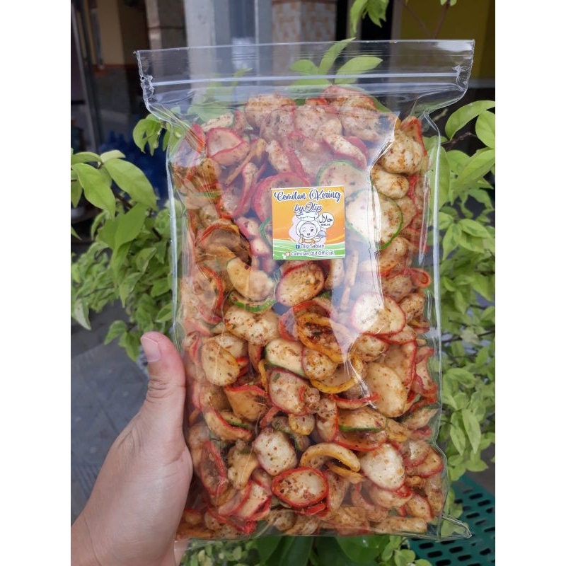 

Kerupuk seblak pedas daun jeruk 250g