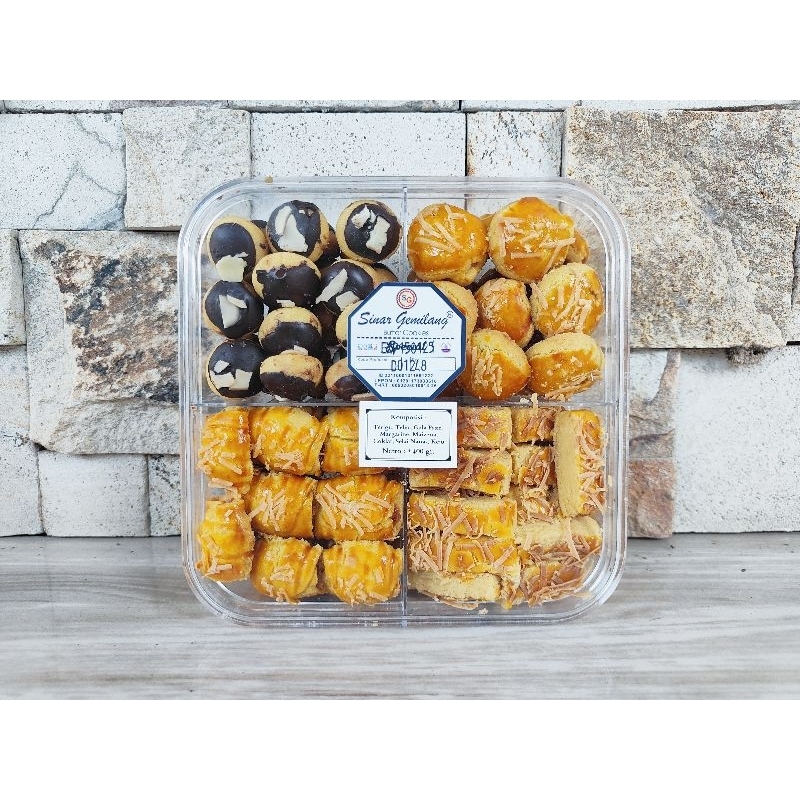 

kue kering sinar gemilang spesial partisi netto 400 gram per 1 toples