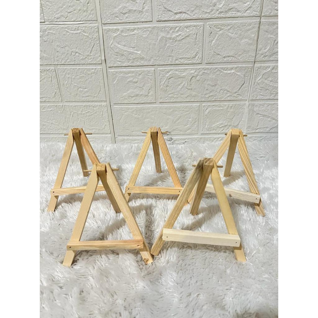 Standing Frame Bahan Kayu Dudukan Frame Foto Akrilik Meja