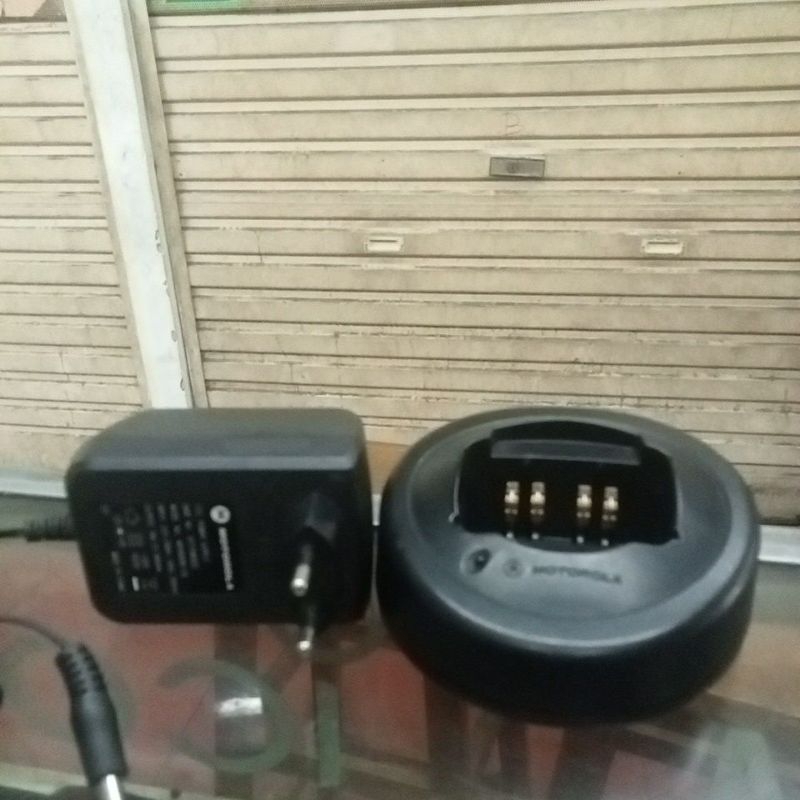 charger casan HT Motorola GP 328/ GP 338 Ats 2500 bekas original adaptor besar