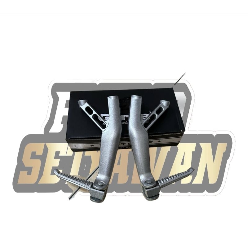 footstep belakang yamaha r1m