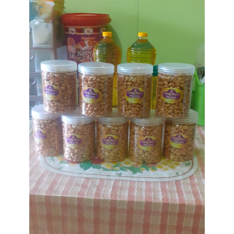 

kacang goreng ukuran 500gram