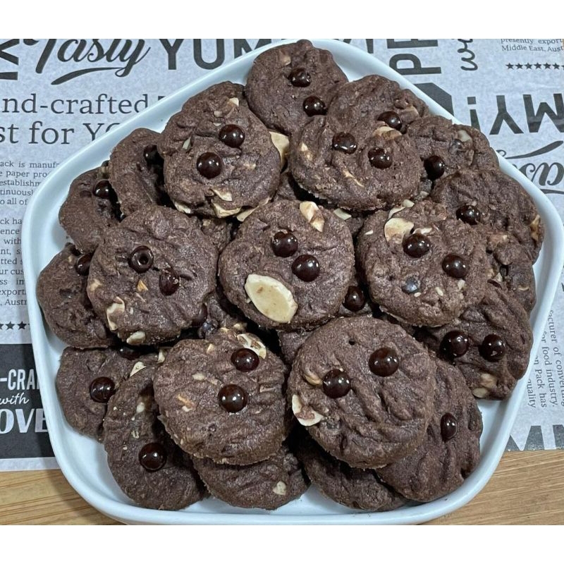 

Brownies cookies/chocochip almond (campuran kacang almond,& choco chips)