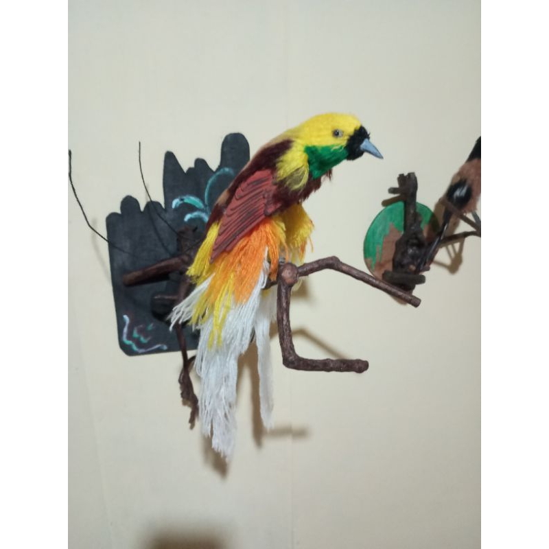 hiasan dinding replika burung cendrawasih