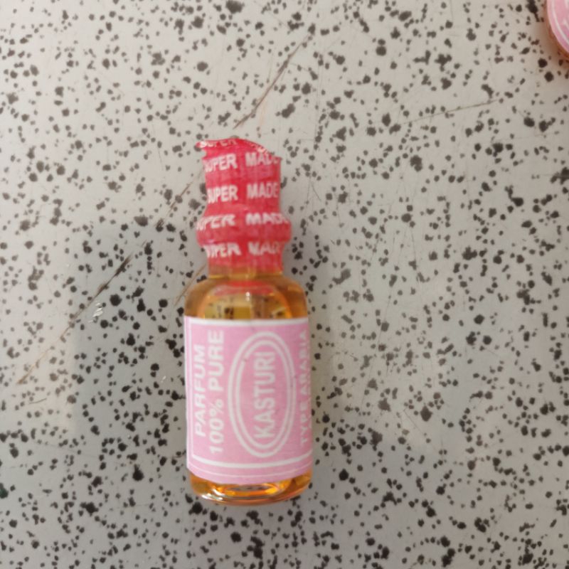 Minyak Wangi Kasturi