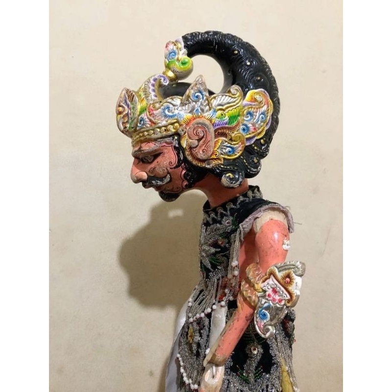 Wayang golek Bima perbawa klasik Purwa