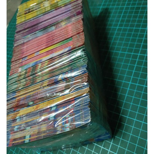 

KI3 Kotak Kado kecil 1 kg MIX isi 25pcs