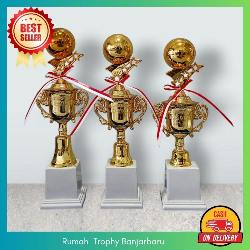 Trophy/Piala Warna Full Emas (set)