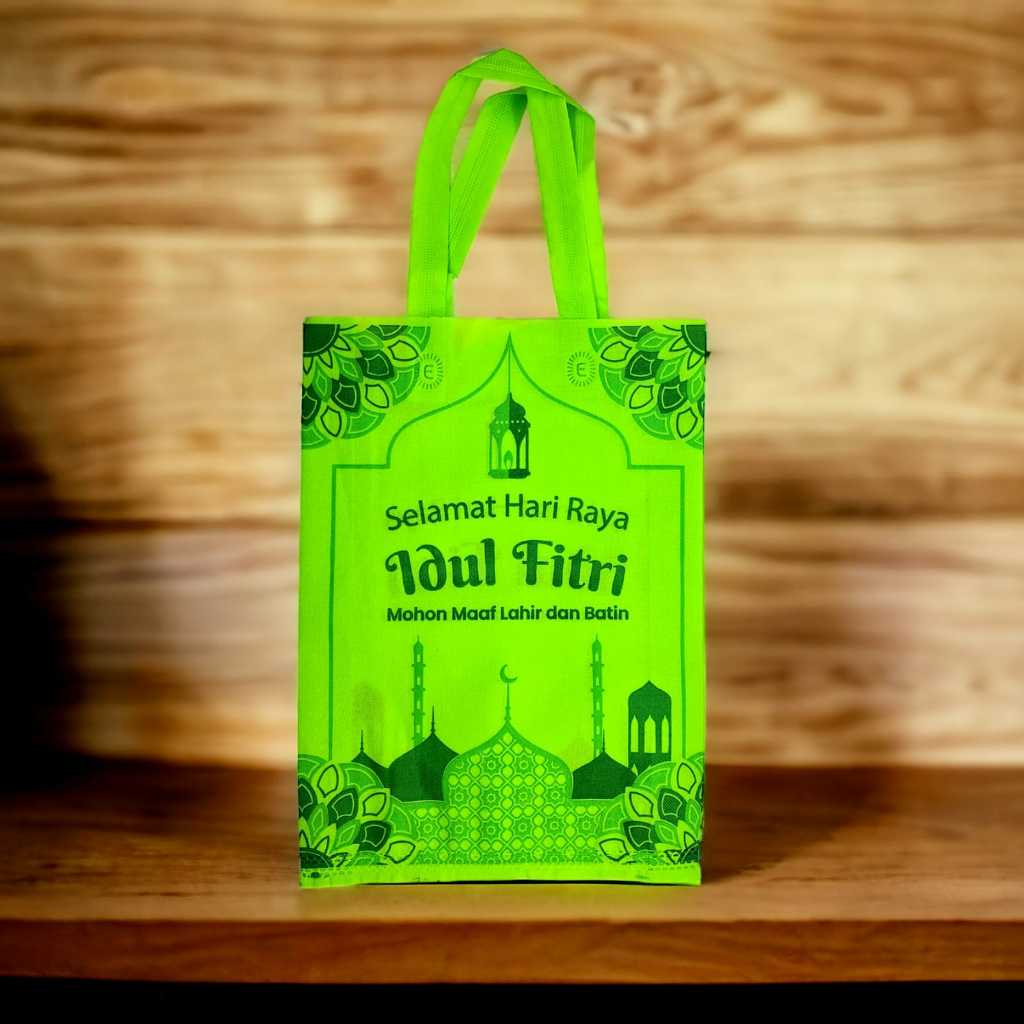 

Tas Lebaran Tali 30 x 40 cm - Spunbound Gift Goodie Bag - Idul Fitri - SFO Semarang Official