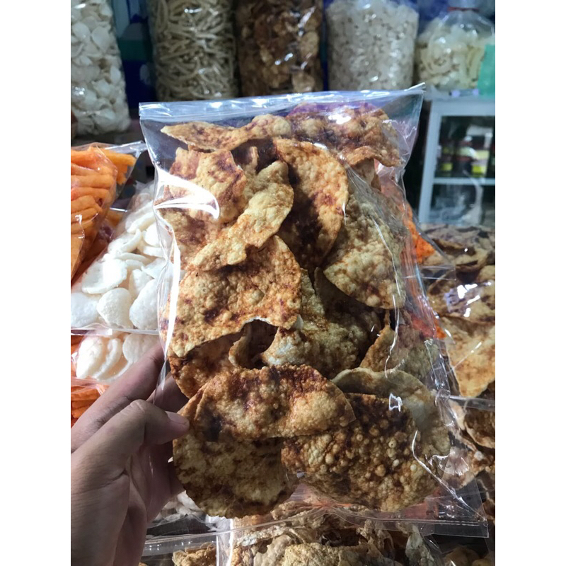 

Kerupuk Kentang Udang Cokelat Manis Khas Kenjeran Surabaya