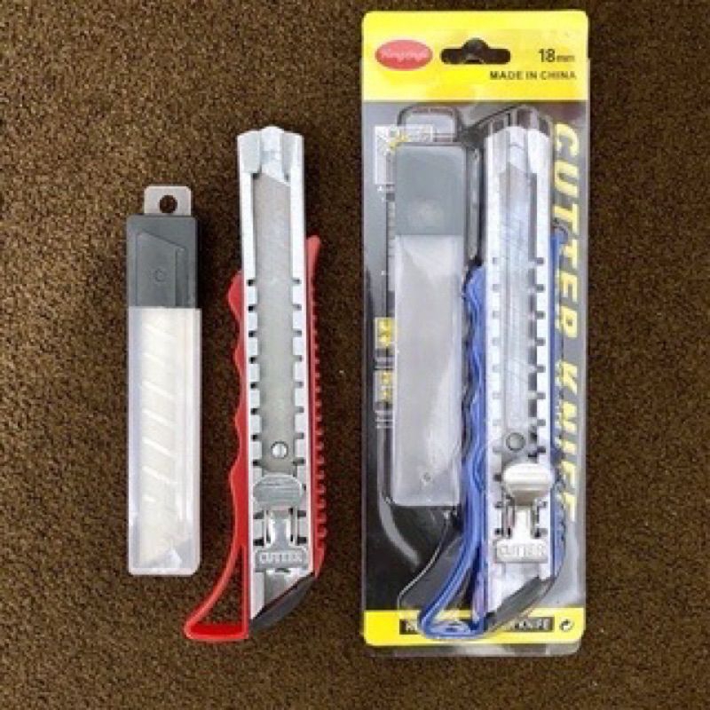 

Pisau Cutter Pemotong Kertas Free Refill Kater 18mm Ukuran Besar Super Tajam