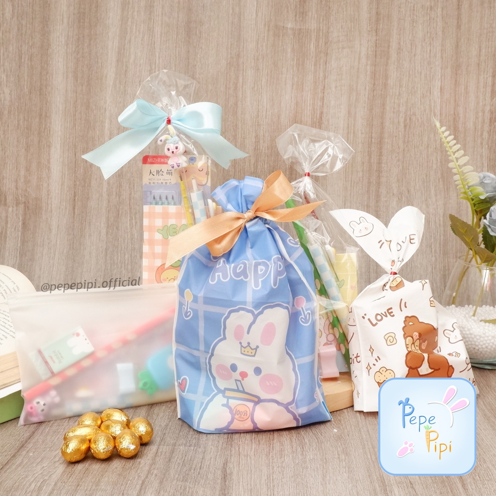 

Hampers Alat Tulis Easter Day Paskah Sekolah Minggu Anak Bingkisan Kado Gift Parcel Egg Telur Notebook Rautan Pulpen Penghapus