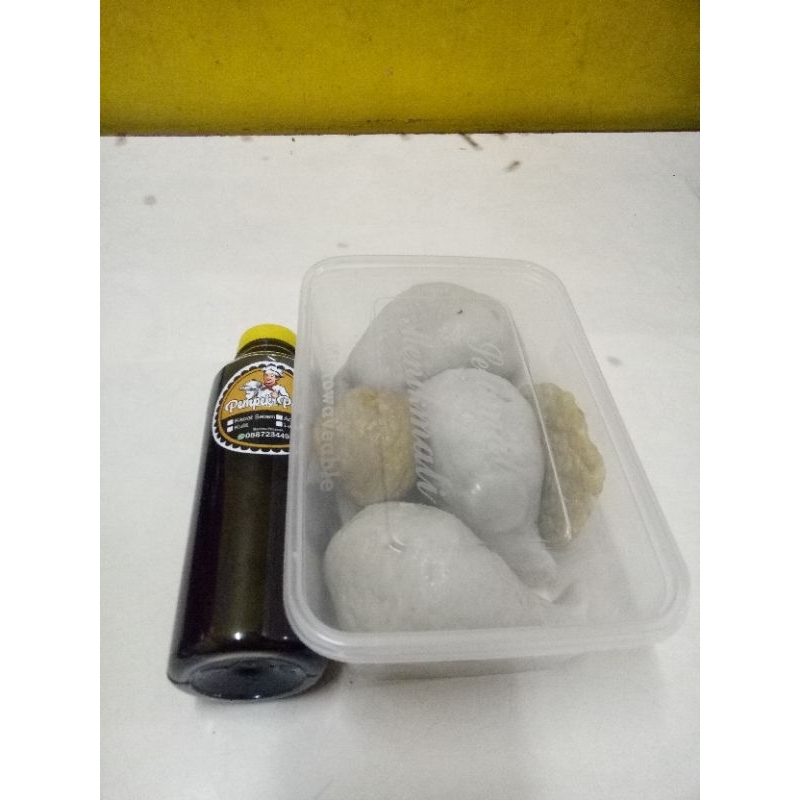

Pempek pojok