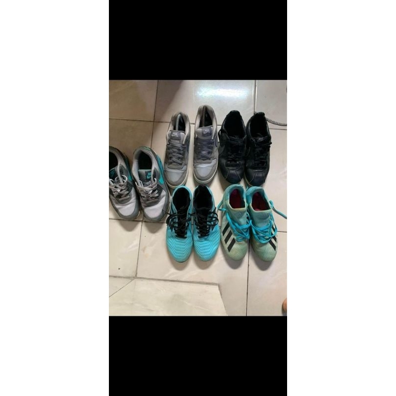 Borongan Sepatu Futsal Sepakbola