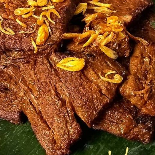 

EMPAL GEPUK 10 POTONG SAPI EMPUK TERLARIS TERMURAH (SIAP MAKAN TINGGAL PANASKAN)