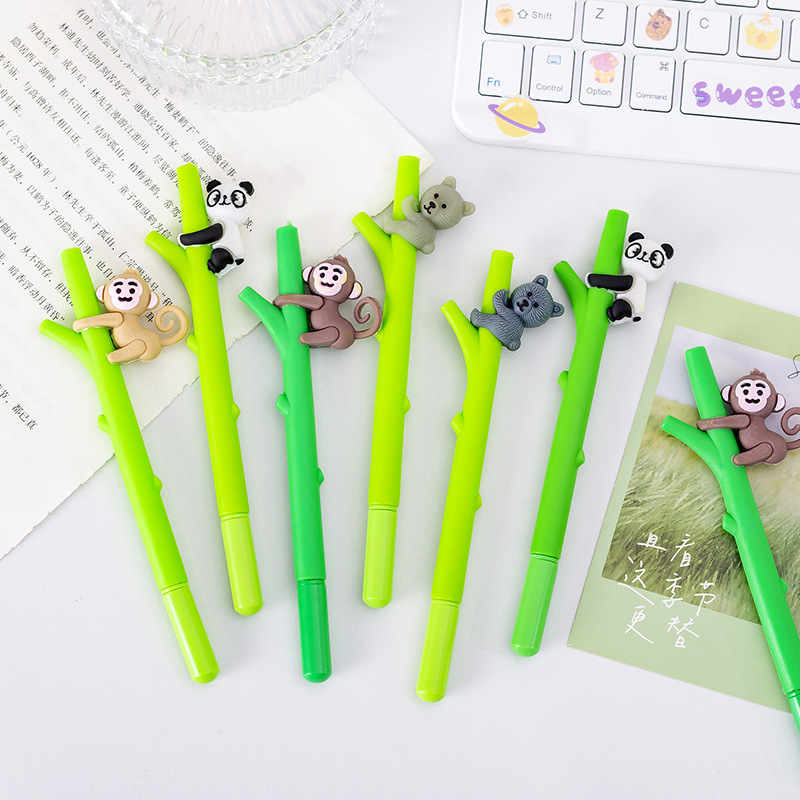 

PULPEN GEL KARAKTER CARTOON MONKEY DAN PANDA GELENDOTAN