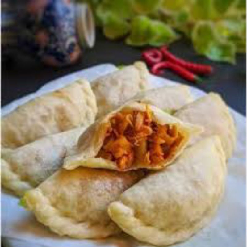 

Cireng isi ayam suwir pedas (isi 5 pcs)