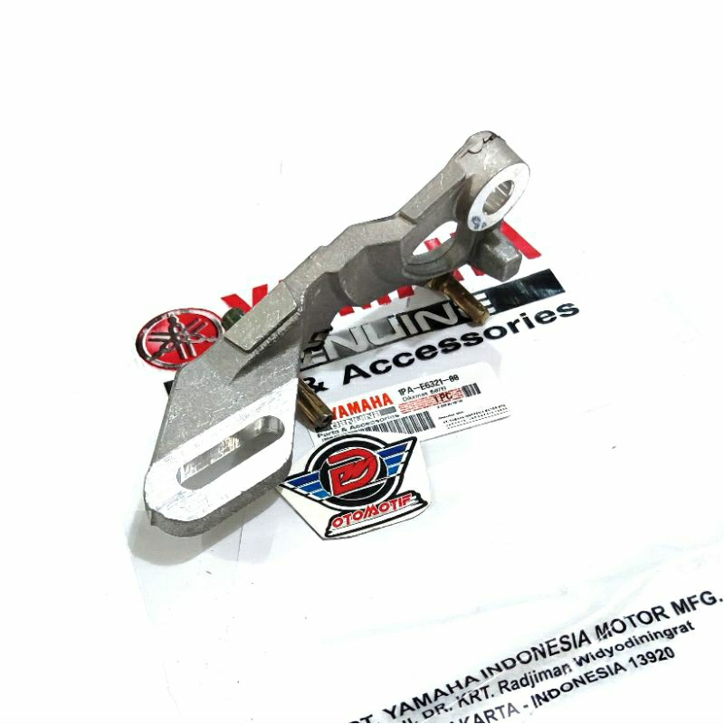 BREKET KALIPER CAKRAM BELAKANG VIXION NEW