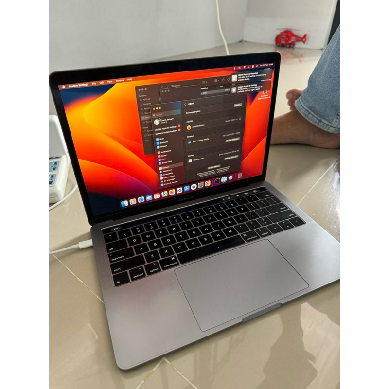 macbook pro 2019 8/256 second