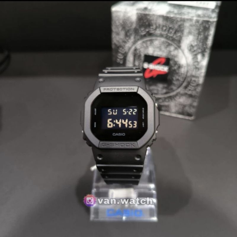 Casio Gshock DW 5600BB / DW-5600BB / DW5600BB Darknight