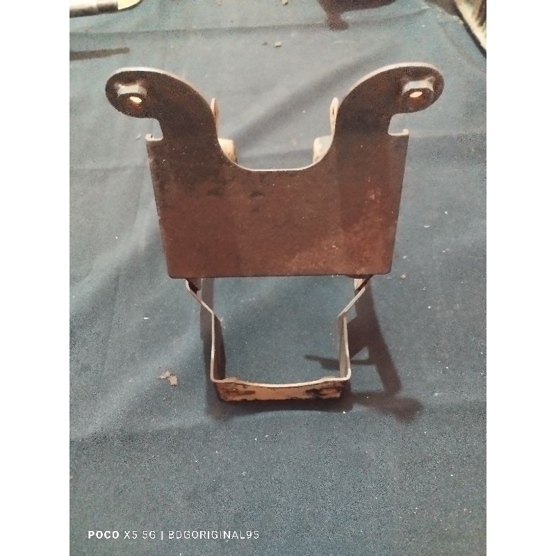 dudukan dasi f1zr pangkon dudukan dasi f1zr original