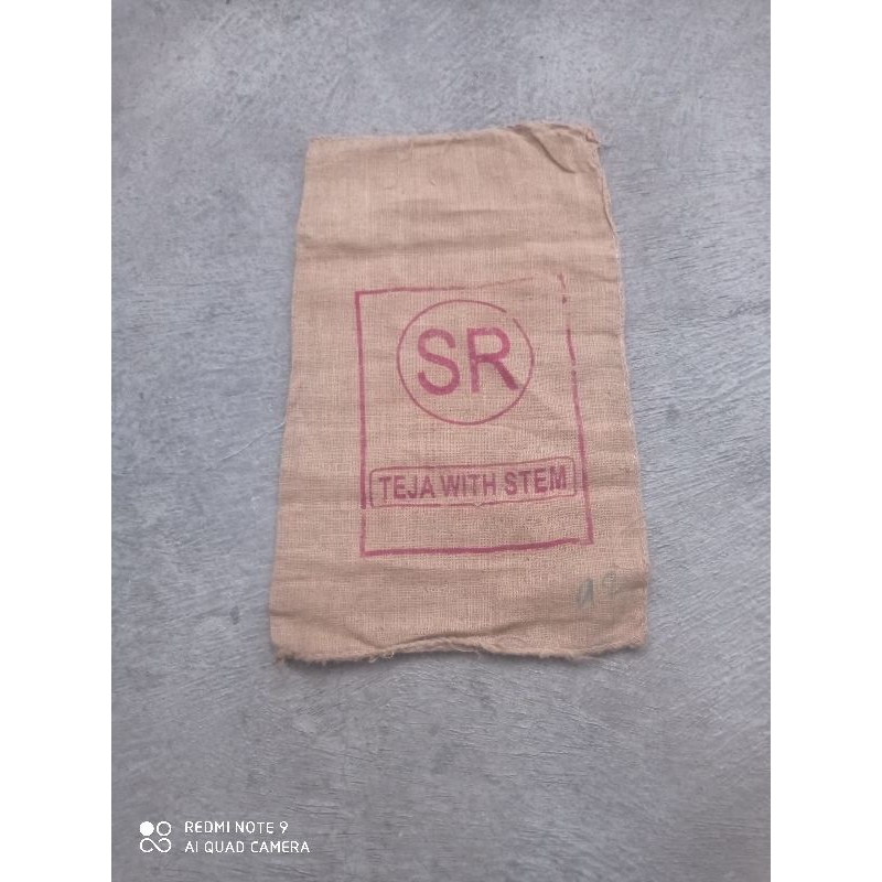 karung goni 25kg bekas