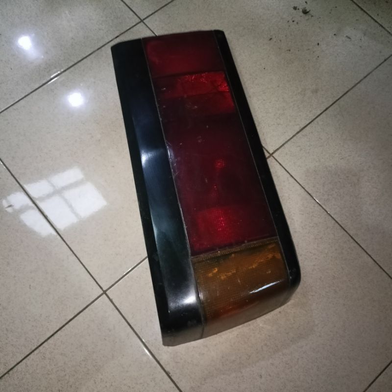 stoplamp lampu belakang kanan civic wonder 84 85 original