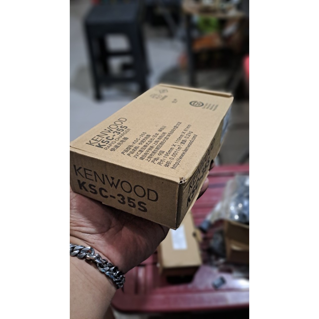 Charger Ht Kenwood Th k20 Ori Casan Kenwood Th k20a  Tipe Ksc-35s  Kondisi Baru  Murah  casan Kenwoo