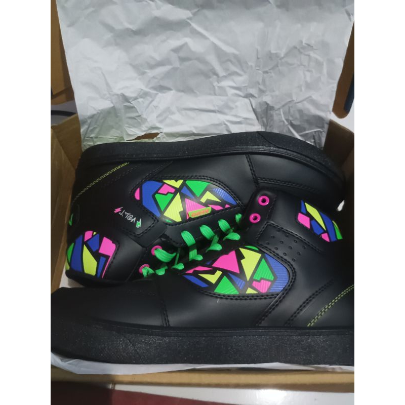 Aerostreet x Volt High Hitam UK 42 BNIB