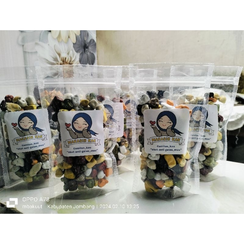 

Coklat Kerikil Turkey Oleh-oleh Umroh Haji Coklat Arab