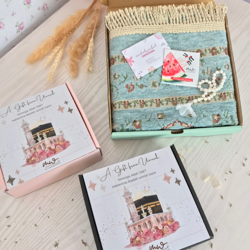 

Hampers Umrah Haji MEDINA-A ( Sajadah Bunga+ Tasbih )