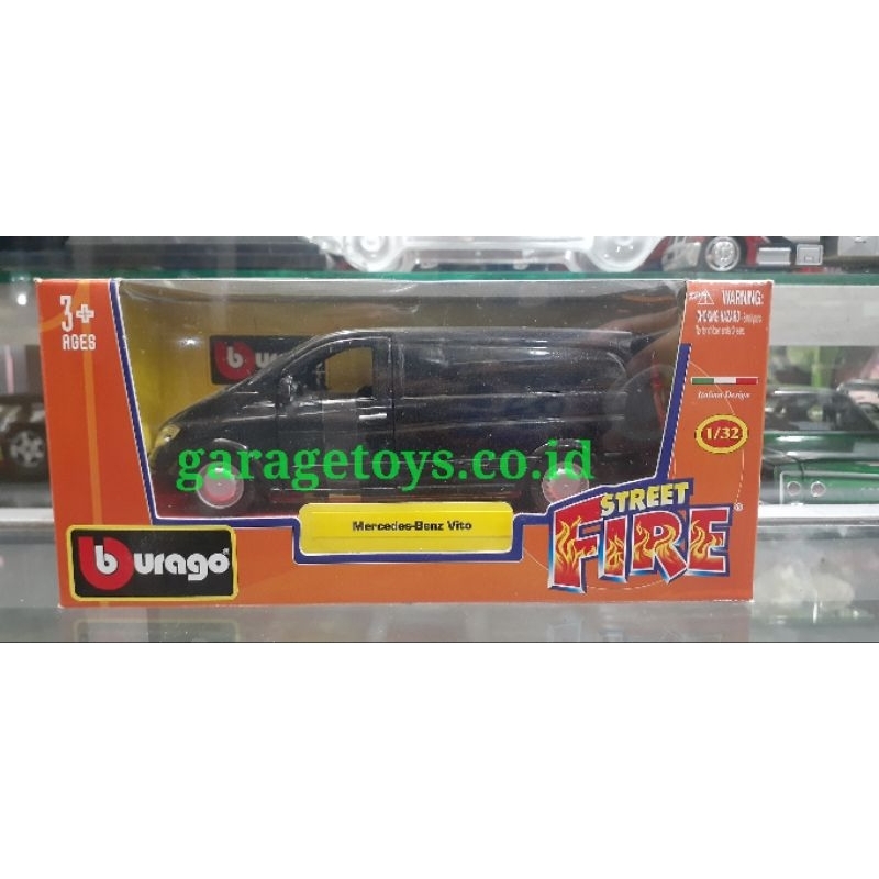 Bburago 1:32 Diecast Mercedes Benz V Class