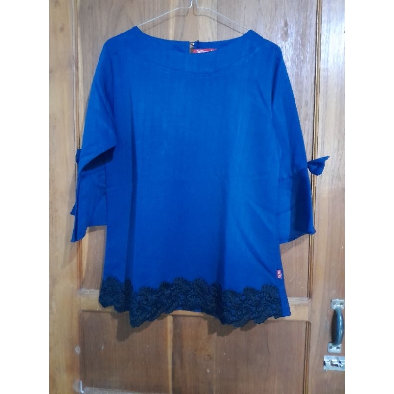Preloved Blouse Biru Dongker