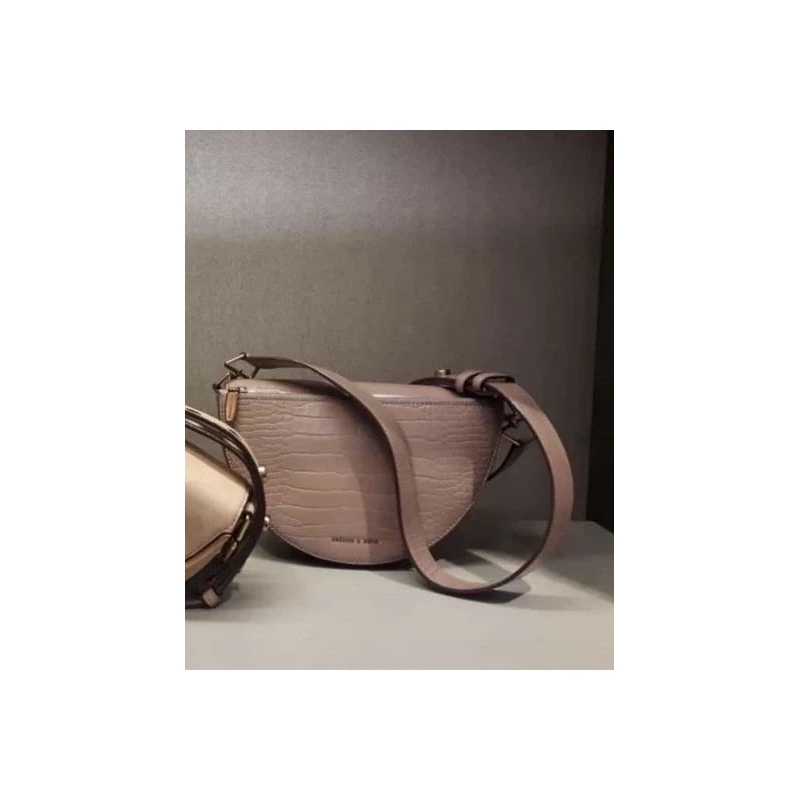 Tas Wanita Charles & Keith Original Croco Halfmoon. Original Counter. (Prelove). Kondisi sangat Bagu