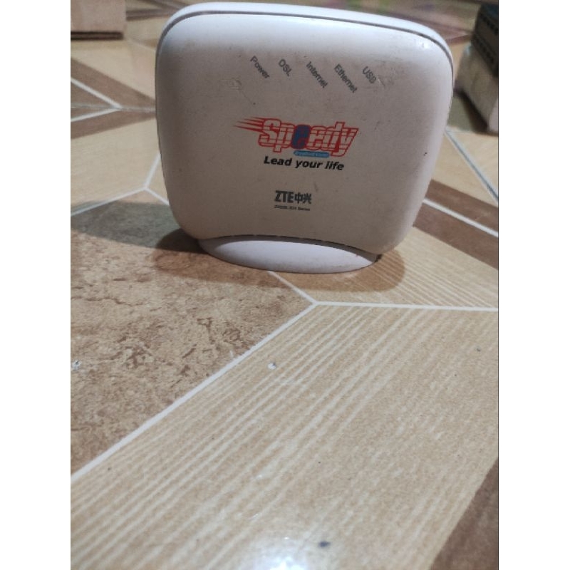 Router n modem Speedy ZTE ZXDLS 831A Series