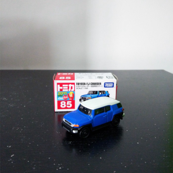 Unik Tomica Takara Tomy Reguler 85 Toyota FJ Cruiser Blue Limited