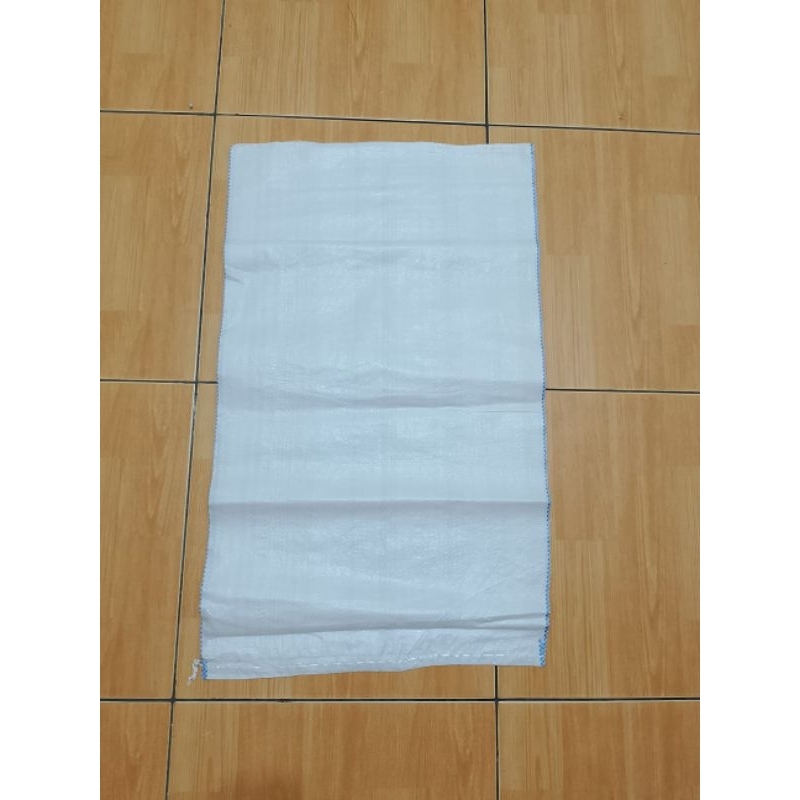 Karung plastik 50kg (56×90cm)
