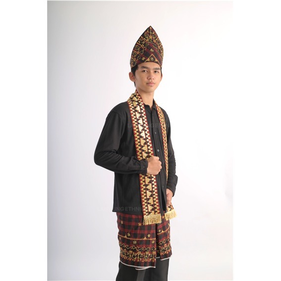 LAMPUNG ETHNICA OFFICIAL - TAPIS LAMPUNG ASLI - SONGKOK / PECI PERAHU BORDIR  & SARUNG BORDIR SARUNG