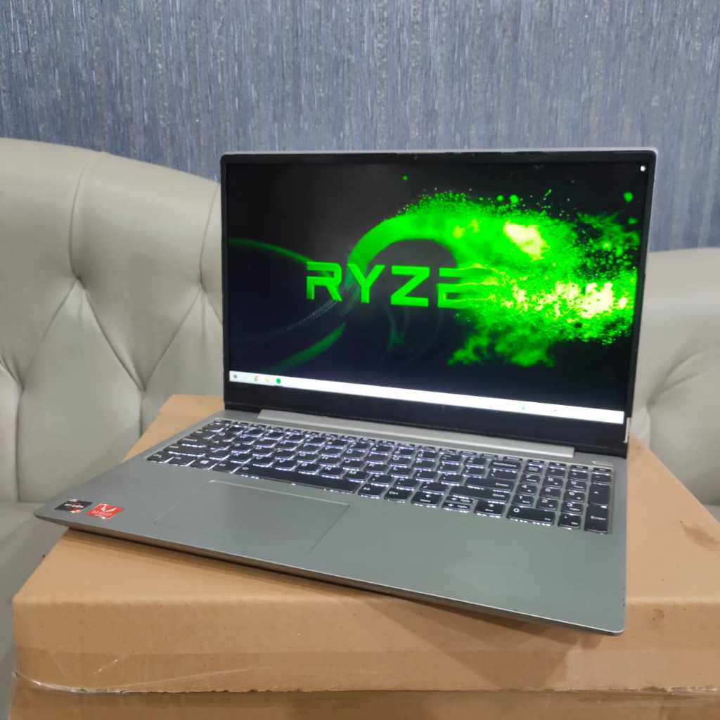 Laptop Lenovo idepad 330S-15 Amd Ryzen 5-2500U Ram 8/1TB Super Gaming Editing