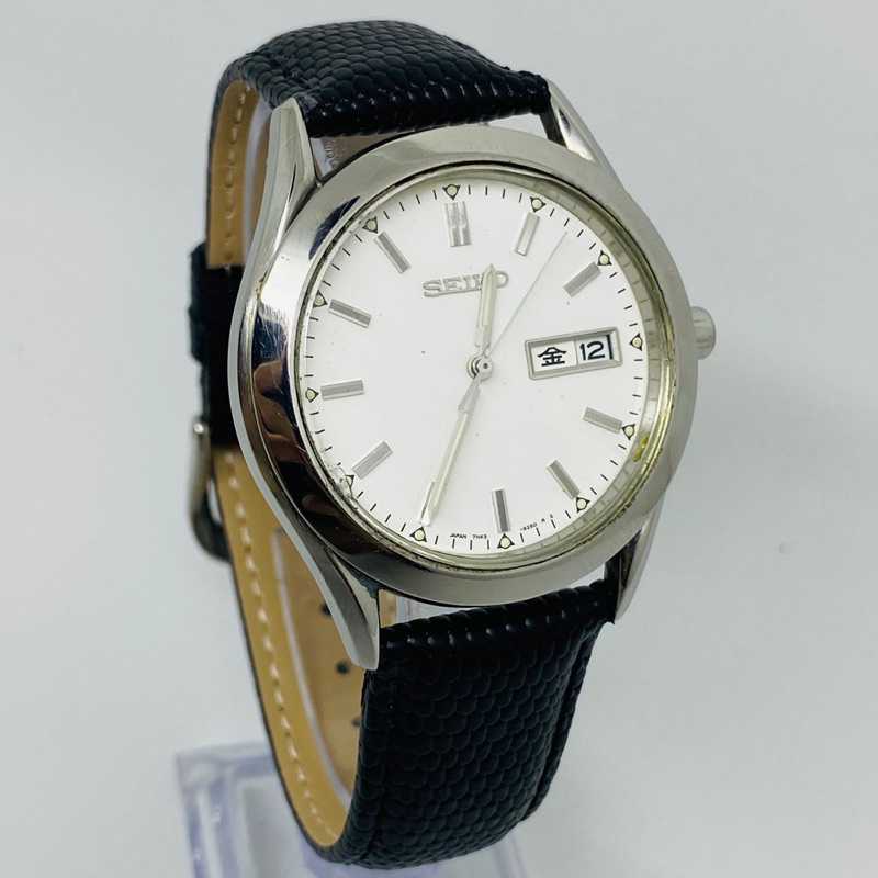 Seiko 7N43-9080 Quartz Made in Japan White Dial Kanji Day
