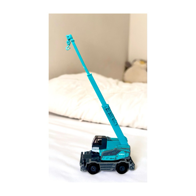 Tomica Kobelco Crane