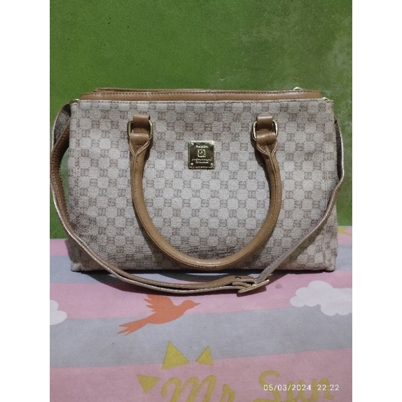 Nicole Miller handbag bertalpan