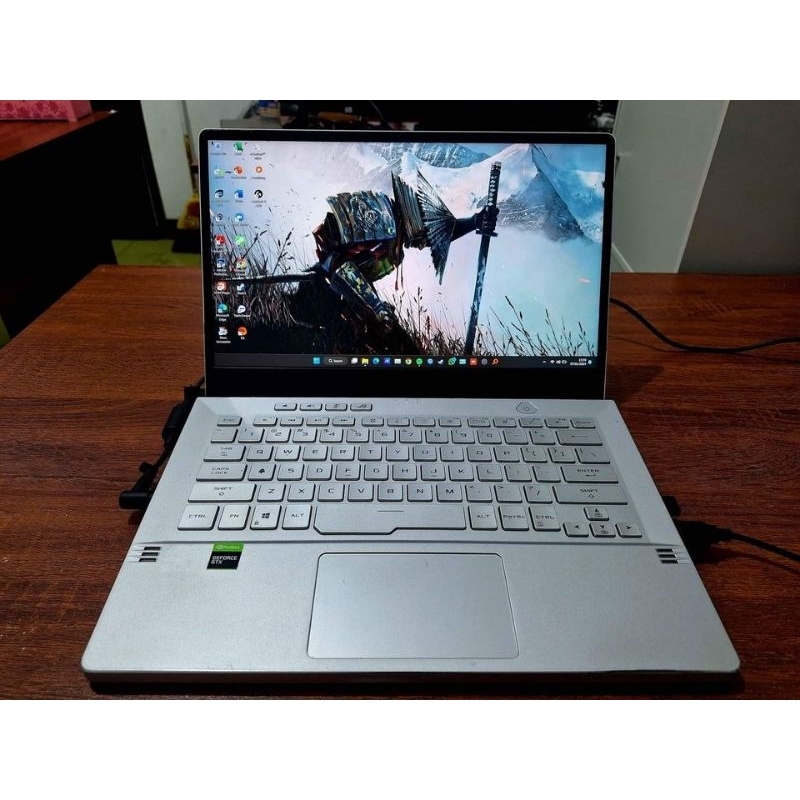 Asus ROG Zephyrus G14 Animatrix White