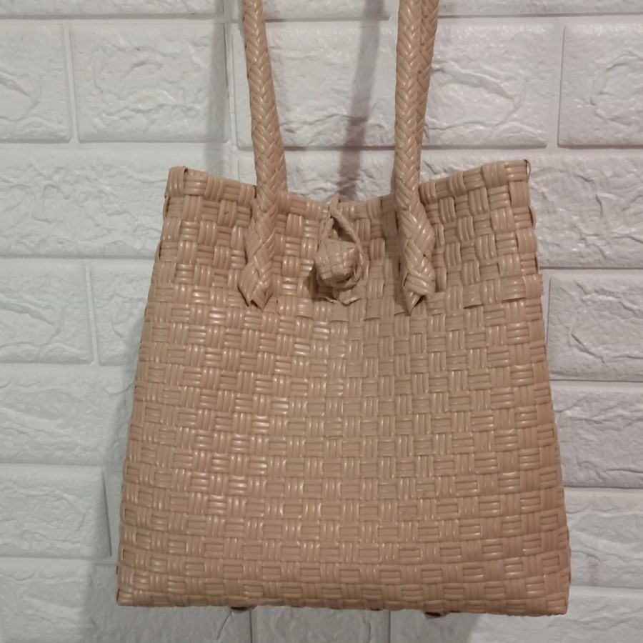 Preloved Tas Rajut Plastik