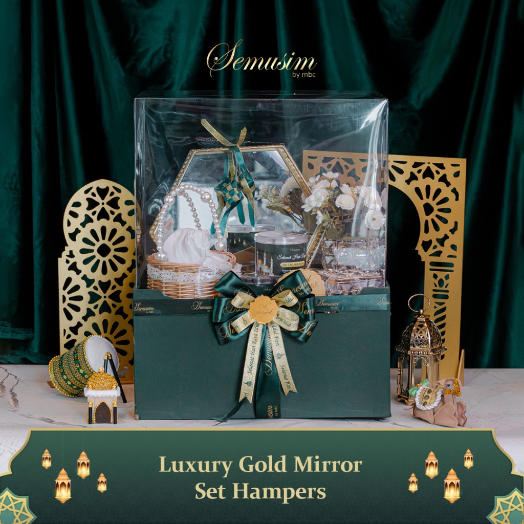 

Luxury Gold Mirror Set Hampers