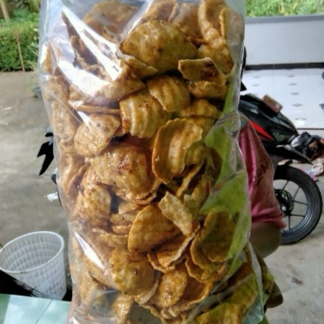 kerupuk puyur magelang krupuk puyur khas magelang rasa manis pedas