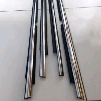 Pelipit Kaca Samping Krom Innova Lama 2005 2015 original